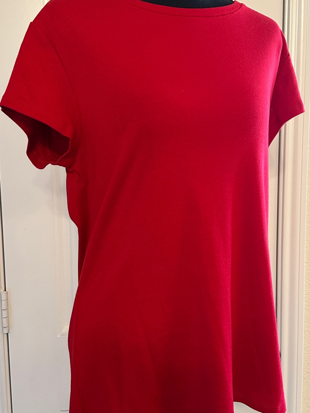 Liz Claiborne Women's Bright Red Short-Sleeve Crewneck Tee